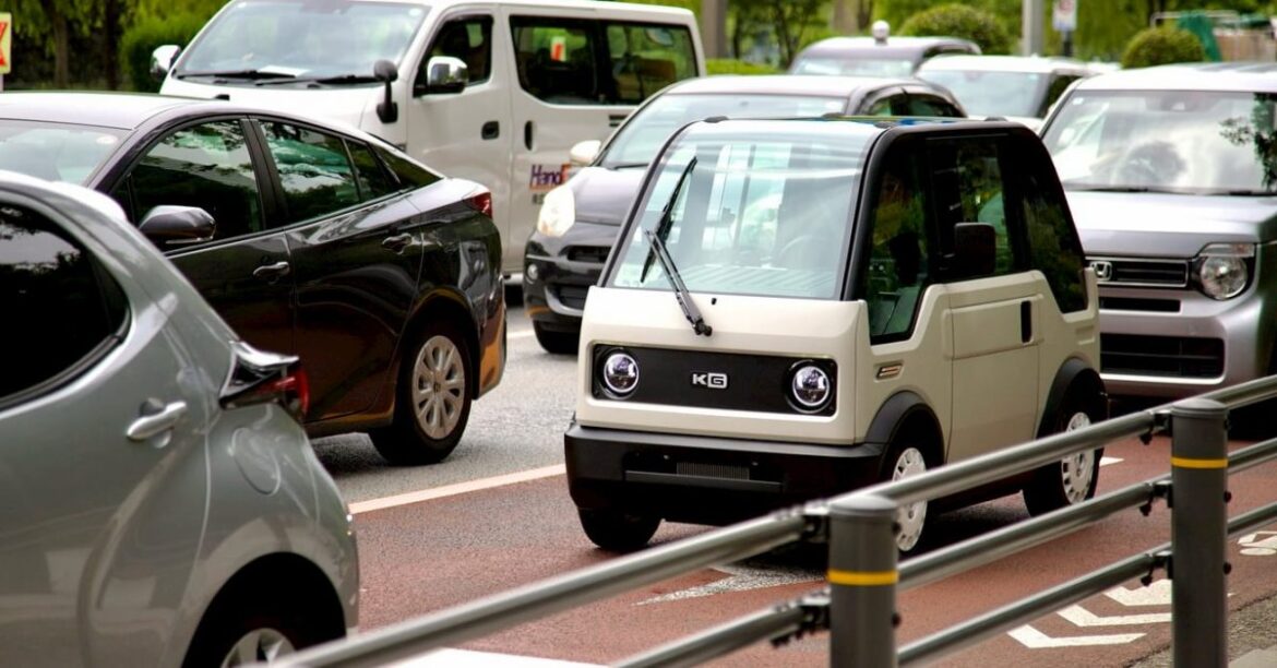 This $7,000 mini EV is a hit in Japan as deliveries kick off This $7,000 mini EV is a hit in Japan as deliveries kick off