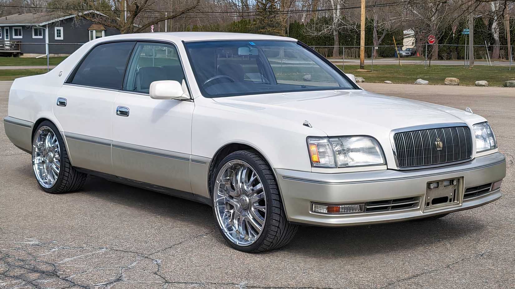 1997 Toyota Crown Majesta