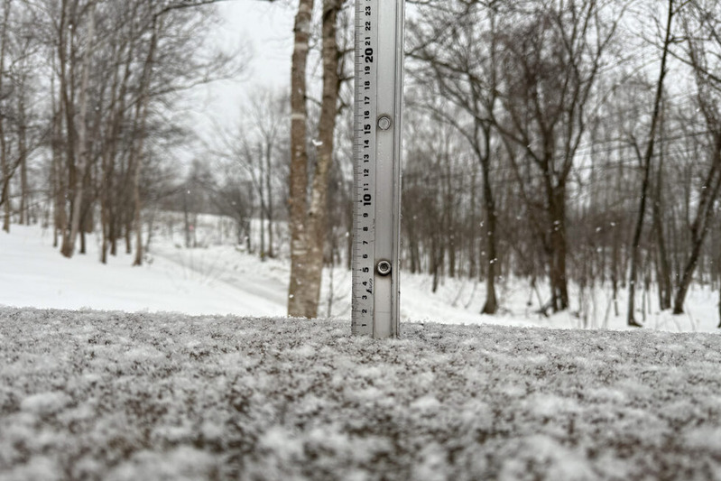 0.5cm | Light Snowfall Low Visibility 2025 12 30 Niseko Snow Report Depth 0.5cm 980x735(1)(1)