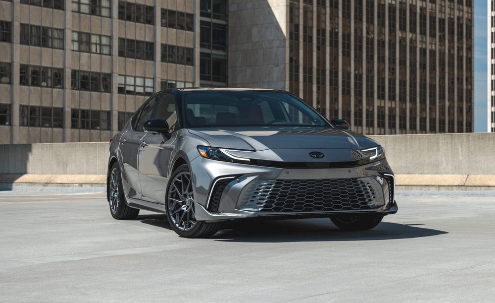 2025 toyota camry
