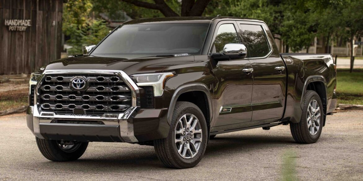 Toyota to Sell U.S.-Made Cars in Japan, From 2026