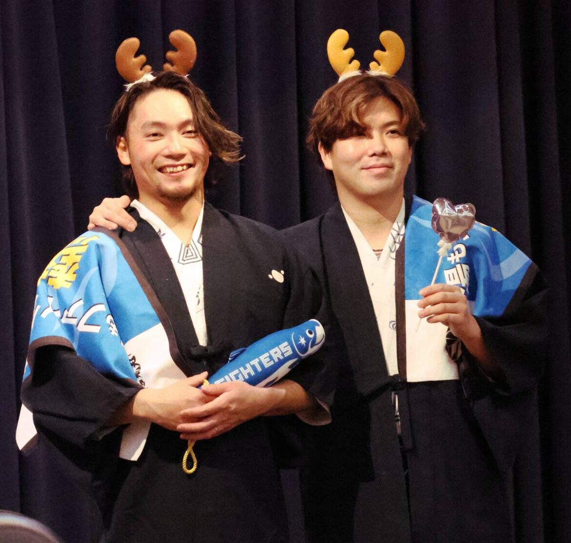 トークショーを行った伊藤大海（左）と金村尚真　