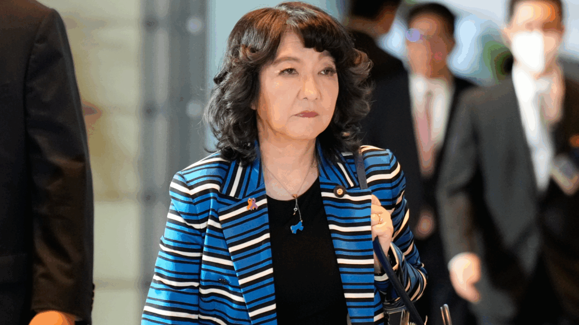 Japan issues intervention warning, says yen deviating from fundamentals