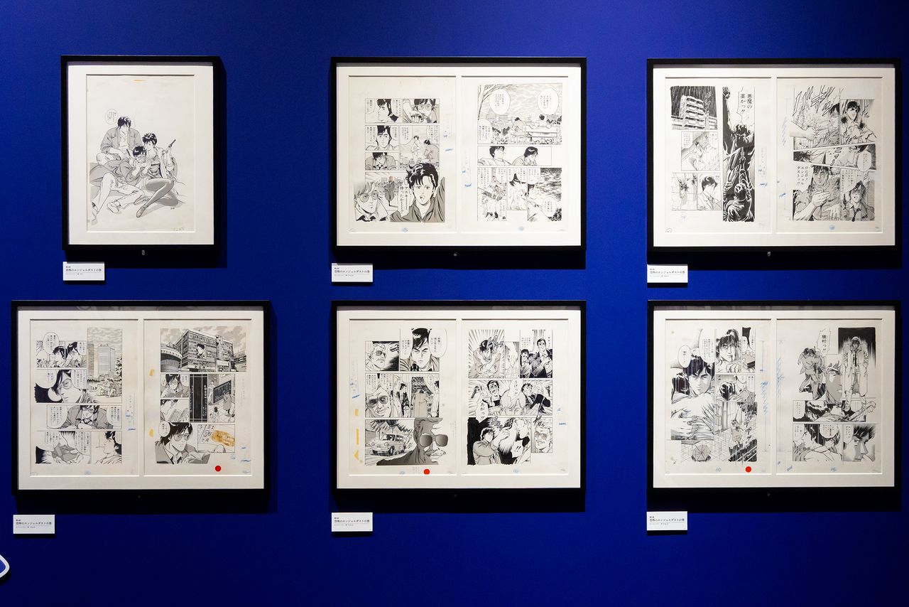 A must-see highlight is pages from the original manuscript with pasted-on phototypesetting, now rarely seen in the industry. (© Nippon.com)