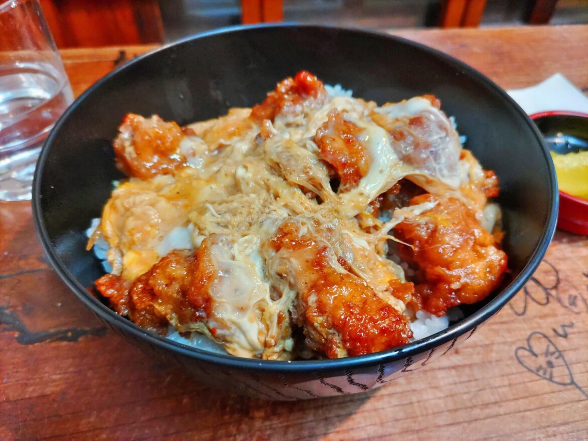 Karaagedon(Fried Chicken Rice Bowl)