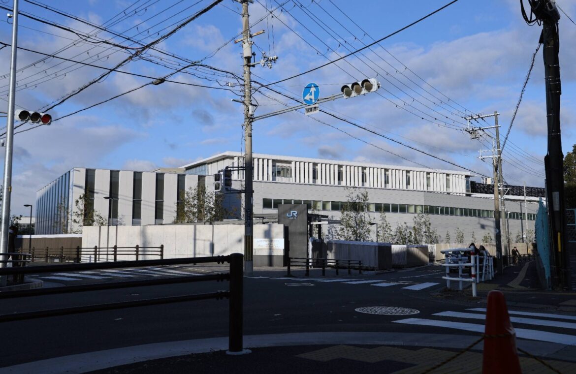 Facility to preserve crashed JR West train completed