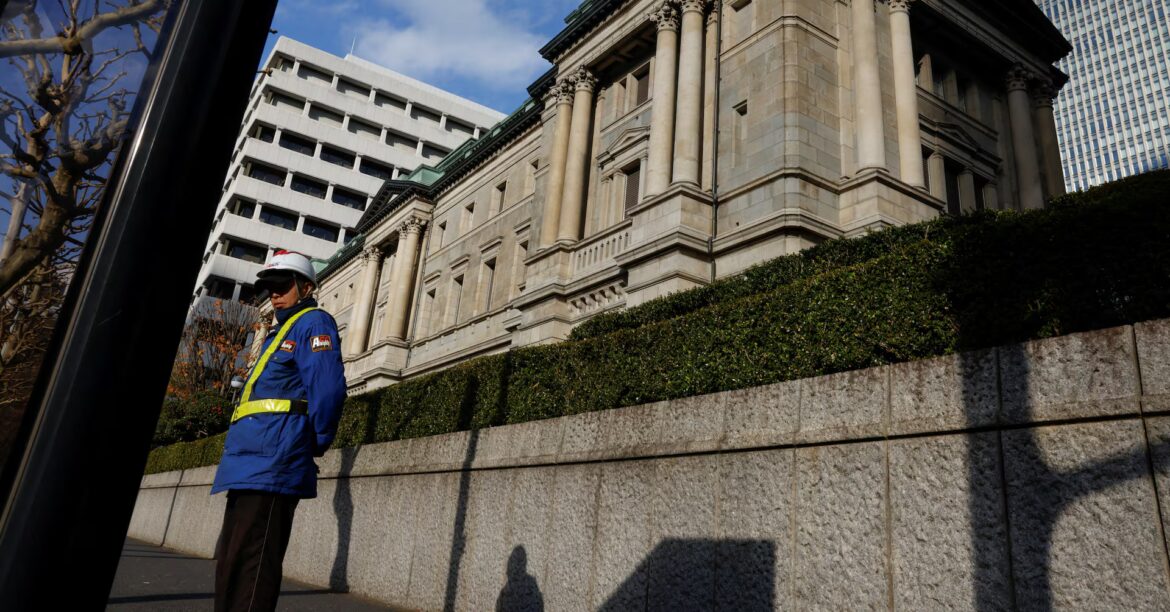 Investors react to BOJ’s decision to hike rates Investors react to BOJ's decision to hike rates