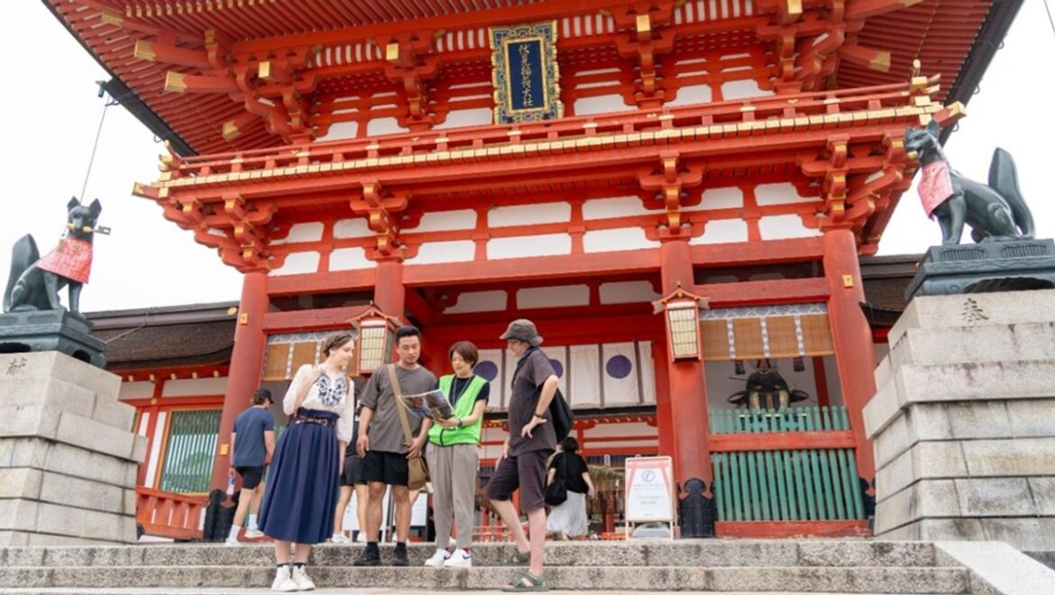 Tourists, line up this way please: Travel Weekly Asia