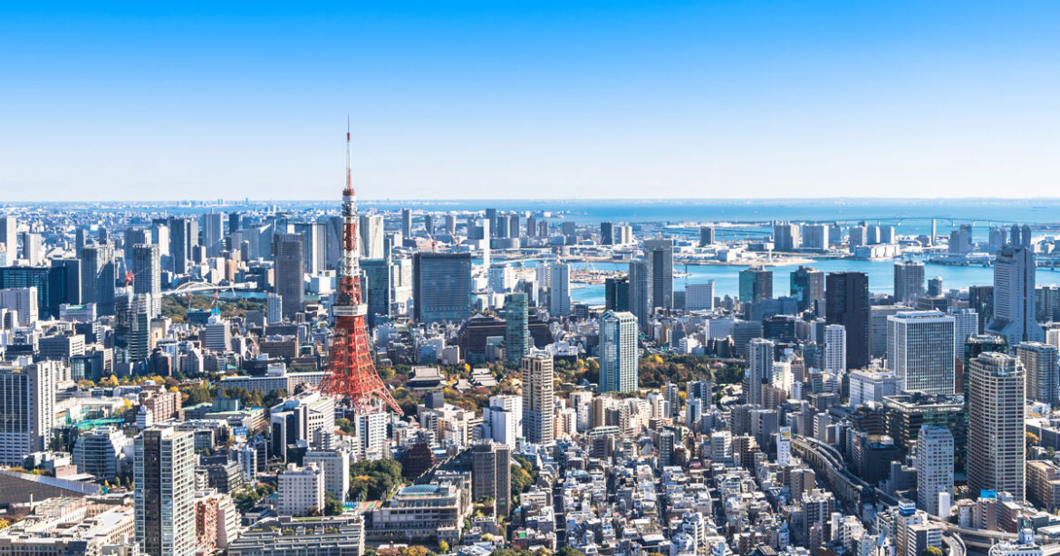 Strengthening urban resilience against natural disasters Cityscape overlooking Tokyo Bay from Daiba, Minato-ku, Tokyo