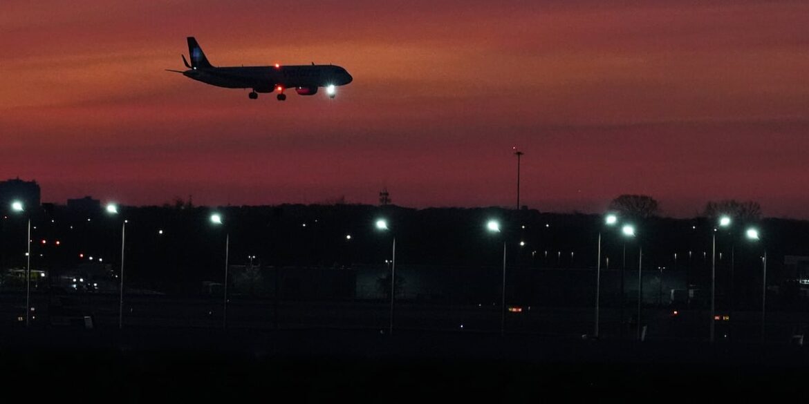 Hundreds of flights delayed, dozens cancelled following earthquake in Japan Hundreds of flights delayed, dozens cancelled following earthquake in Japan
