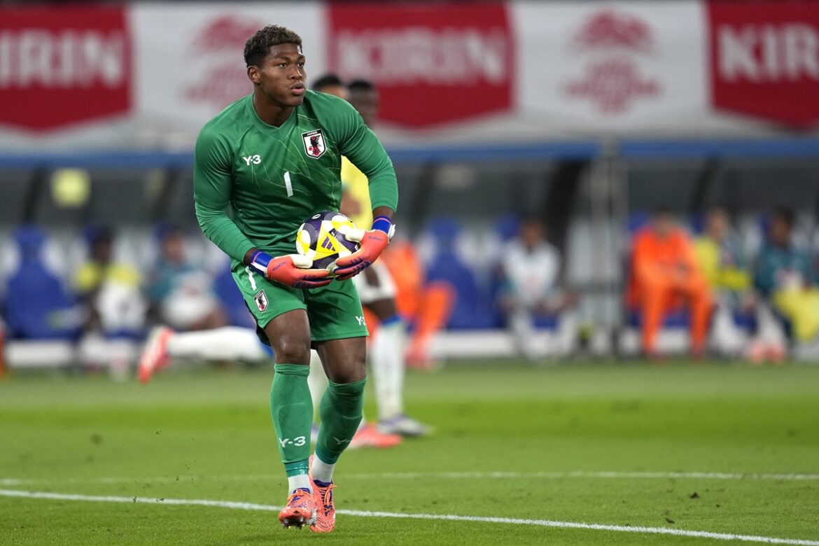 Arsenal adds Japan star to their shopping list Arsenal adds Japan star to their shopping list