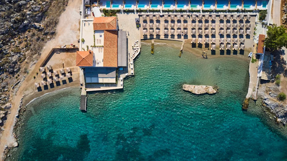 Mandraki Beach Resort,