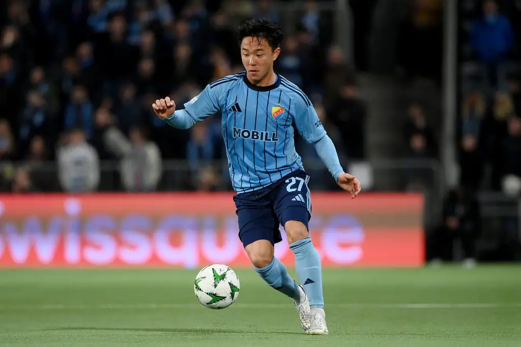 Official | Eintracht Frankfurt complete second January signing with Japanese left back Keita Kosugi Official | Eintracht Frankfurt complete second January signing with Japanese left back Keita Kosugi