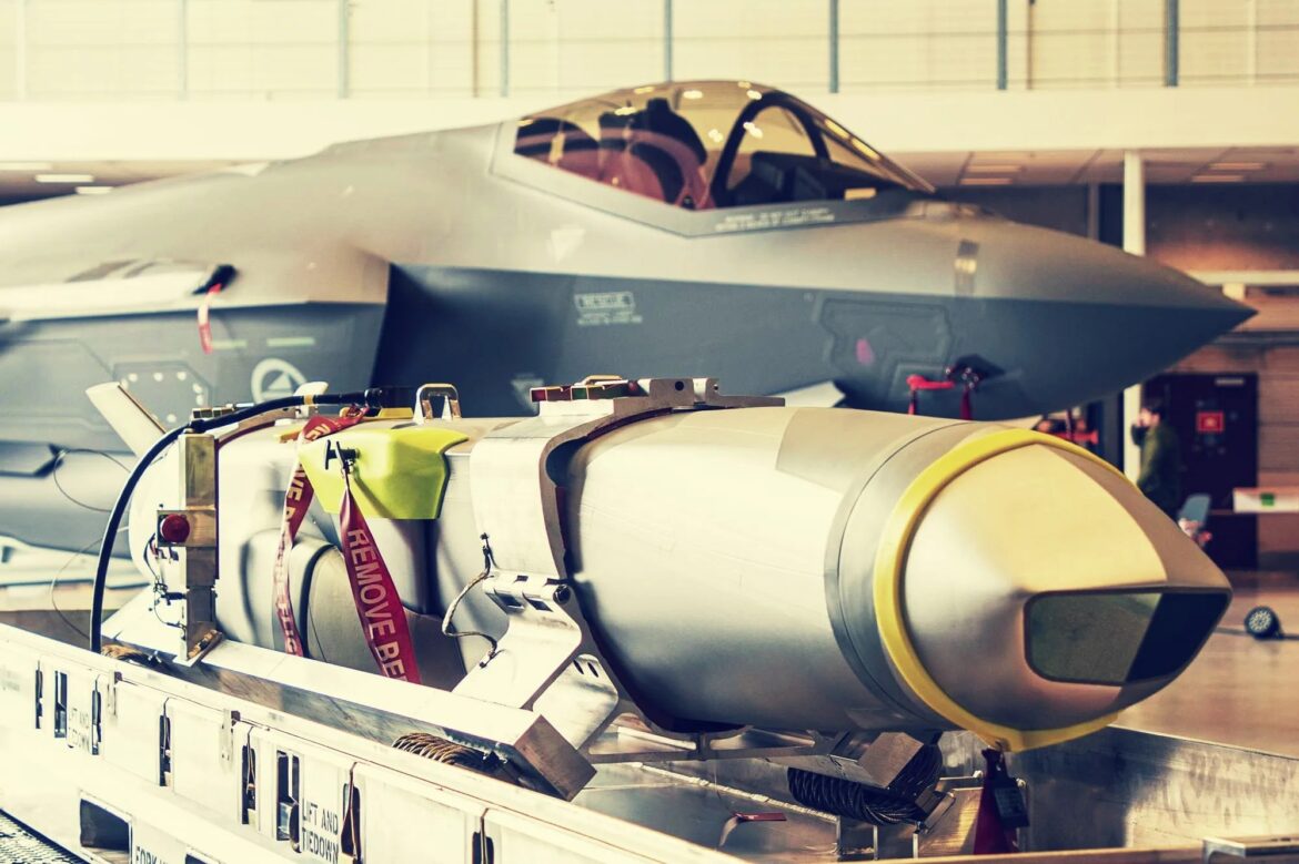 Japan orders additional JSM cruise missiles for F-35 stealth fighters of the Self-Defense Forces Japan orders additional JSM cruise missiles for F-35 stealth fighters of the Self-Defense Forces