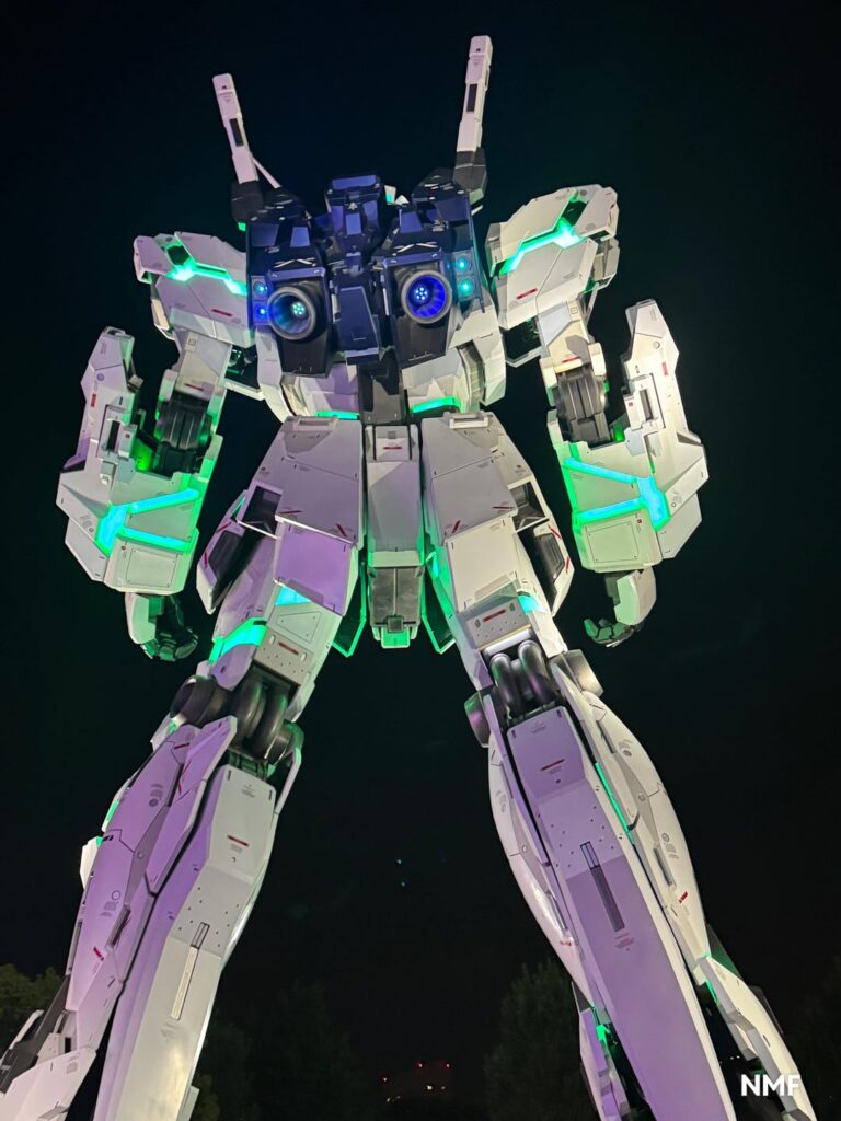 Caught the Unicorn Gundam lit up in Odaiba