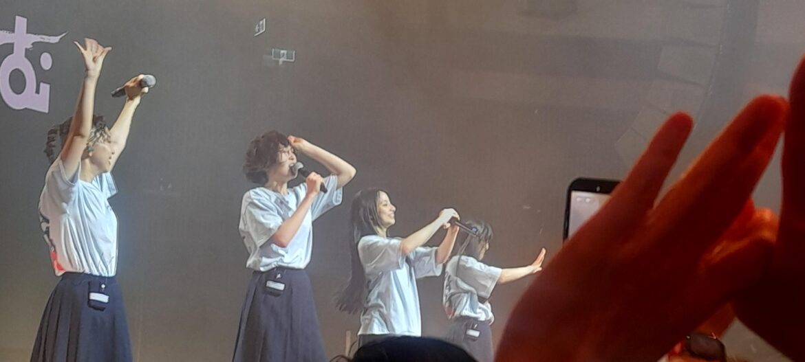 I saw Atarashii Gakko!