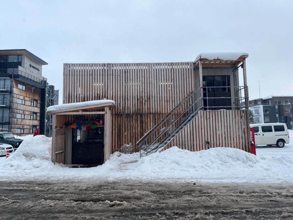 Rhythm Japan’s backcountry rental hut