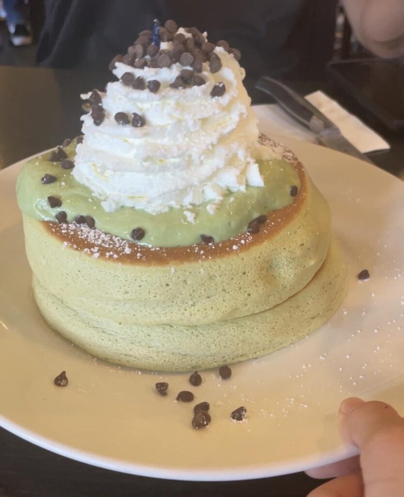 Matcha souffle pancake 😋🍵🥞