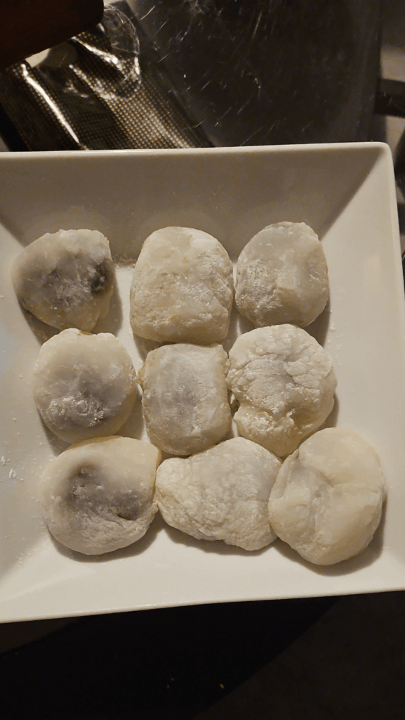 My second try on homemade azuki mochi (first was a huge mess), I don't know why some have a rocky texture and some have clean texture but they are perfectly soft !