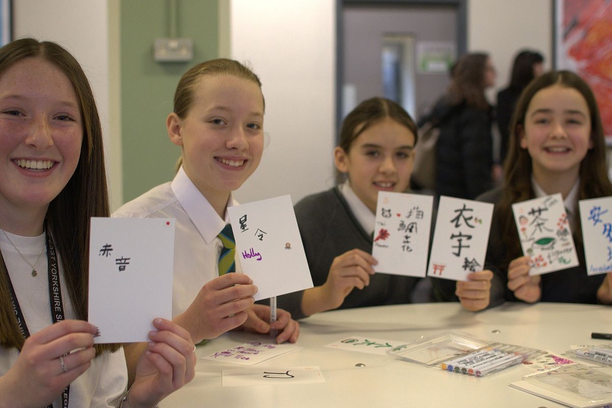 The students experienced a typical day in a UK school and took part in cultural activities along with students.