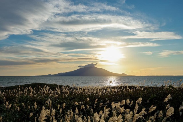 Inside Rishiri, the remote island quietly redefining tourism - Ảnh 1. Inside Rishiri, the remote island quietly redefining tourism - Ảnh 1.