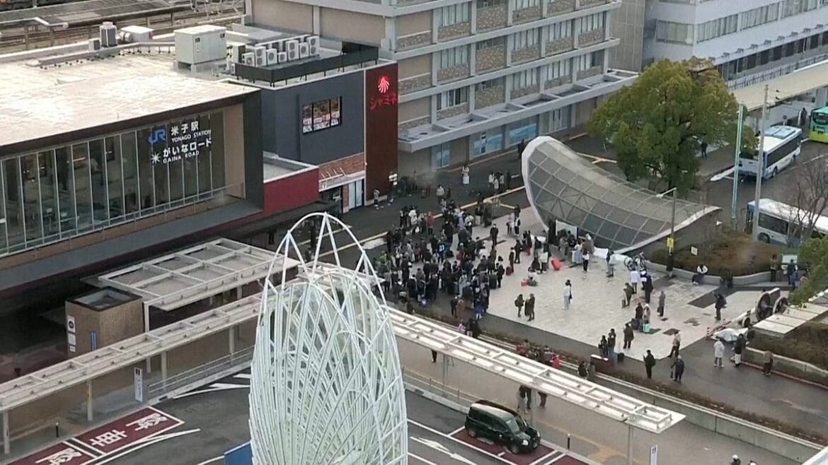 Video. Powerful 6.2 earthquake hits Japan's Shimane Prefecture