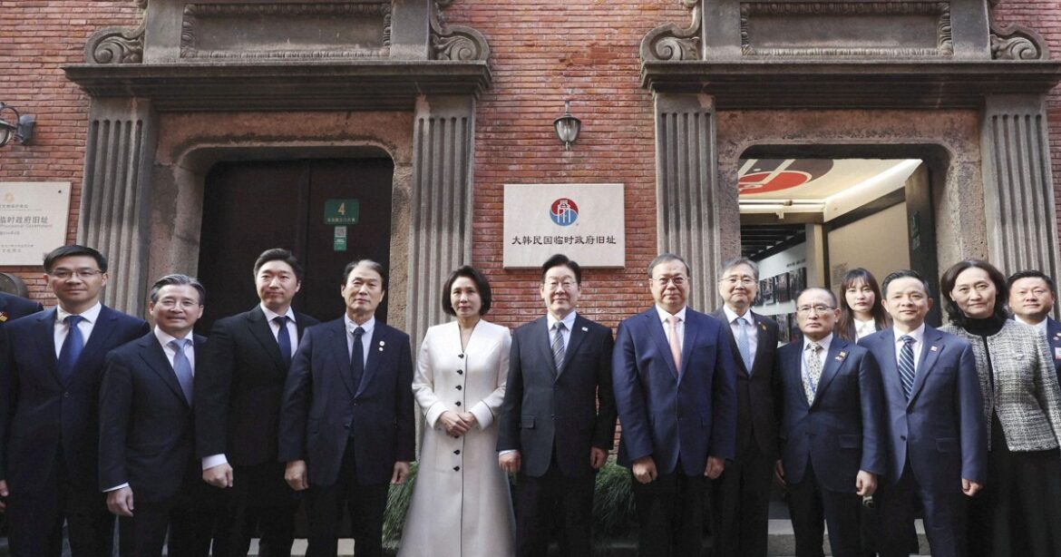 S. Korea's Lee visits anti-Japan historical site in Shanghai