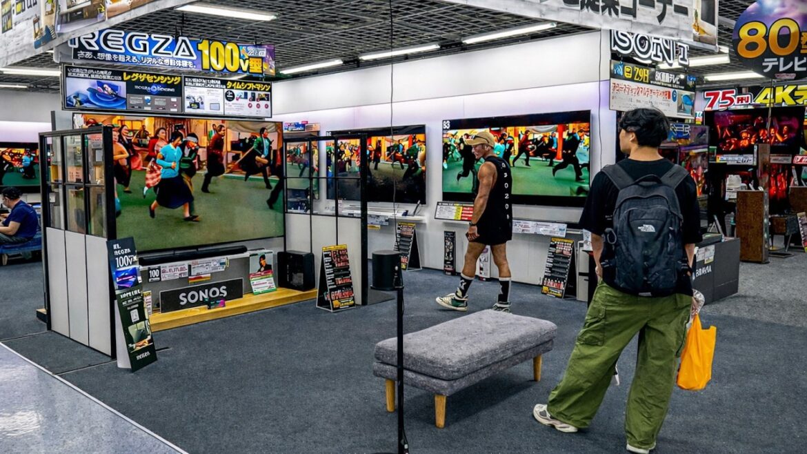 🇯🇵 Experience YODOBASHI CAMERA OSAKA - FULL TOUR of Iconic Mega Store