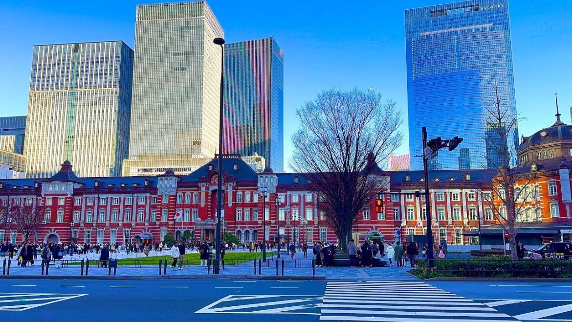 4K HDR Walking tour from JR Tokyo Marunouchi to Ginza. Japan.