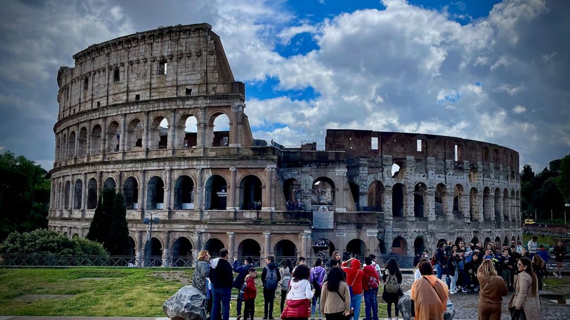 RateHawk’s 2025 Travel Trends: Italy Shines and Japan Surges RateHawk's 2025 Travel Trends: Italy Shines and Japan Surges