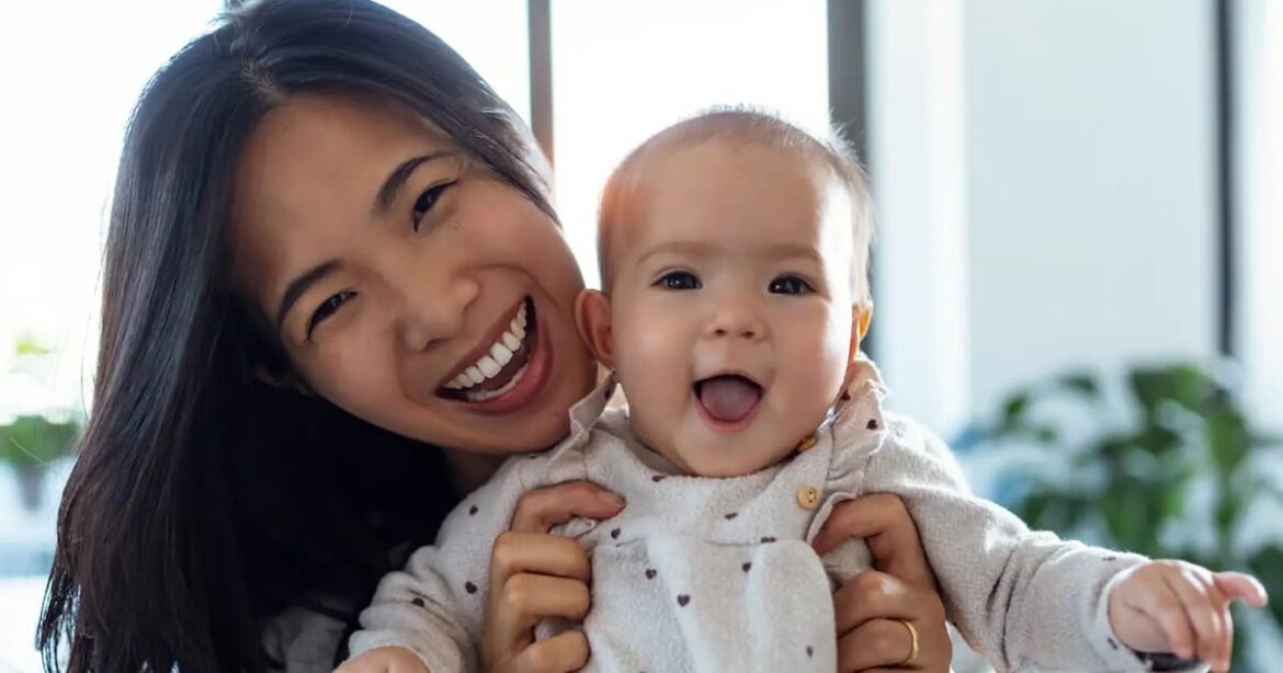 Babysitting services give travelling parents a night off in Japan