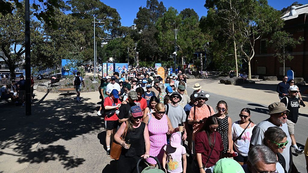 Australian Open live: Tennis Australia under pressure to fix ‘worst fan experience’ Australian Open live: Tennis Australia under pressure to fix 'worst fan experience'