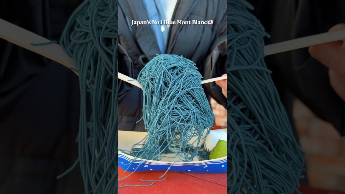 (Blue)唯一無二の青いモンブラン！