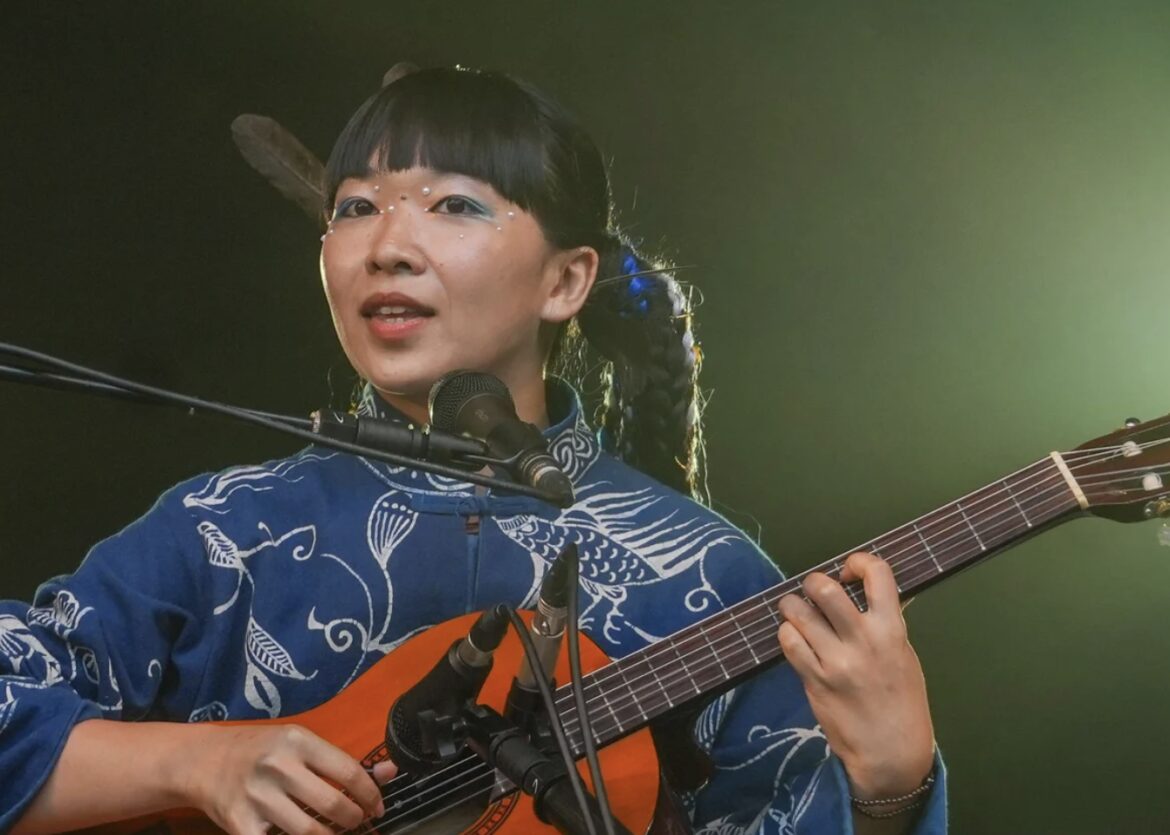 Hear Ichiko Aoba’s Okinawa-diving dreams translated to refined arrangements at her Bangkok concert | Siam Square Hear Ichiko Aoba's Okinawa-diving dreams translated to refined arrangements at her Bangkok concert | Siam Square