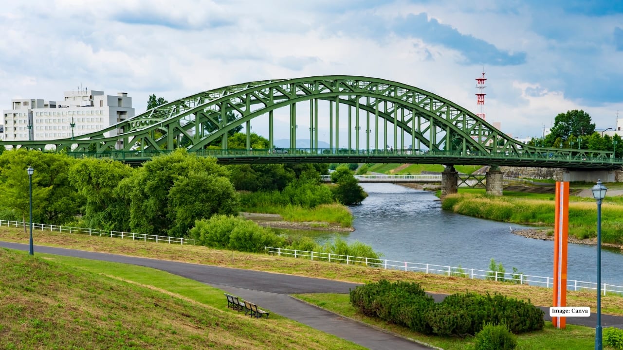 9. Asahikawa Asahikawa is often seen as a gateway city, but it’s well worth exploring on its own. The highlight is Asahiyama Zoo, where innovative enclosures allow visitors to see animals behaving naturally—even in winter. The city is also a ramen hotspot, with rich, soy-based broths perfect for cold days. Tip: Visit in February to see the Asahikawa Winter Festival, with massive snow sculptures.