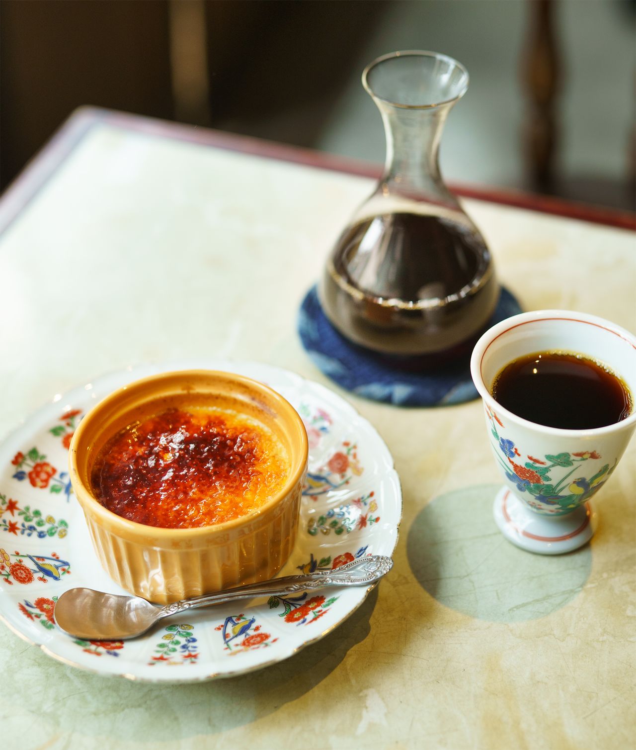 Menu mainstays crème brulée and coffee.