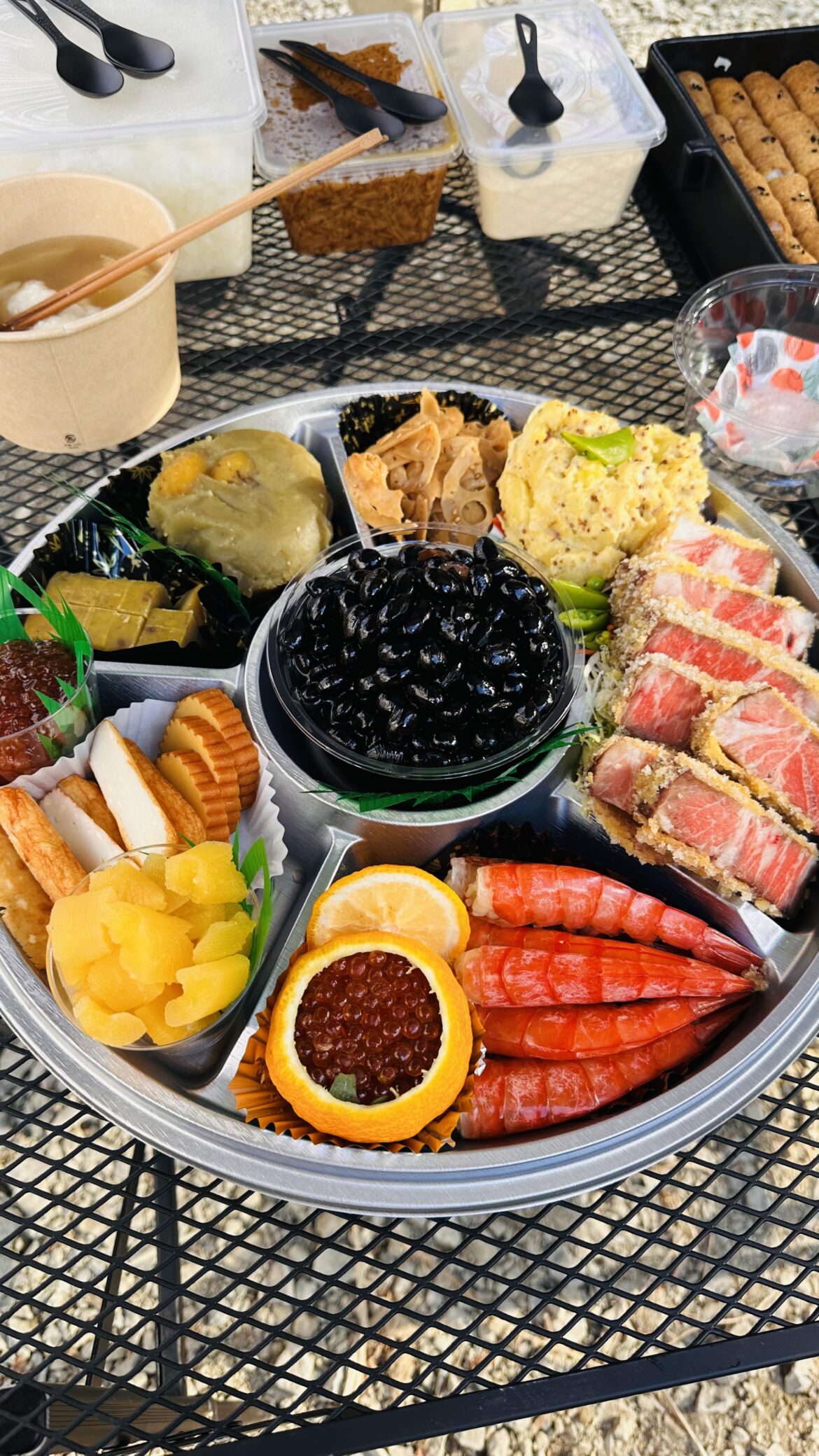 Osechi料理 – Traditional Japanese food for welcoming the New Year