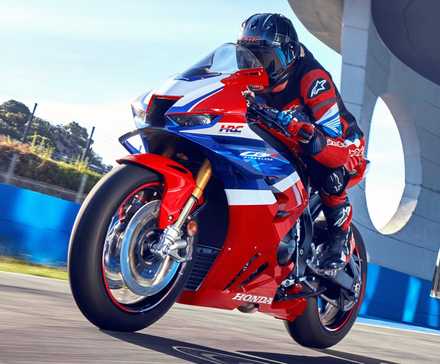 2025 Honda CBR1000RR-R Fireblade SP accelerating hard on the racetrack