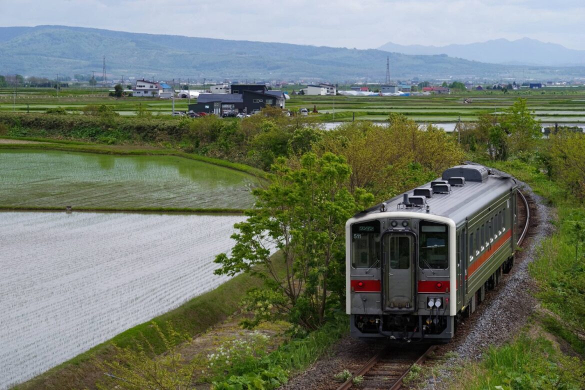 JR companies and local governments to continue talks on loss-making railway lines JR companies and local governments to continue talks on loss-making railway lines