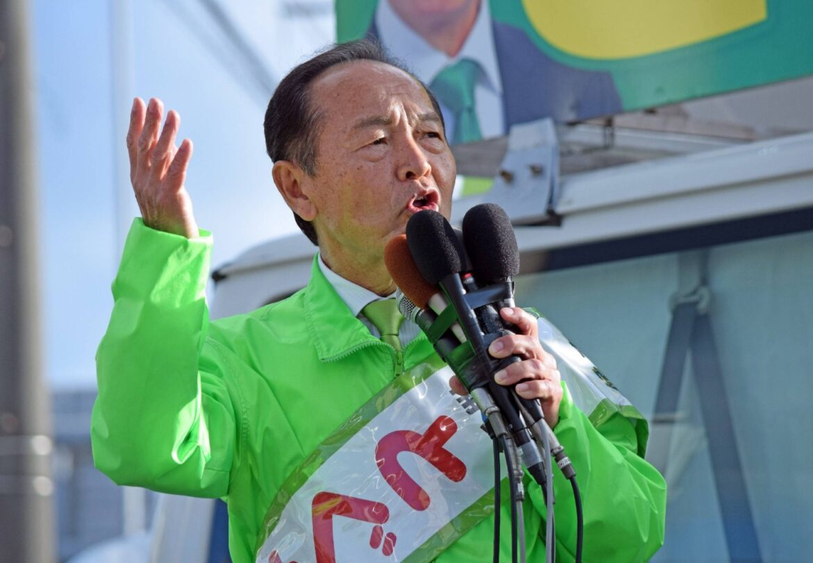 Incumbent and two challengers run for mayor of Okinawa's Nago