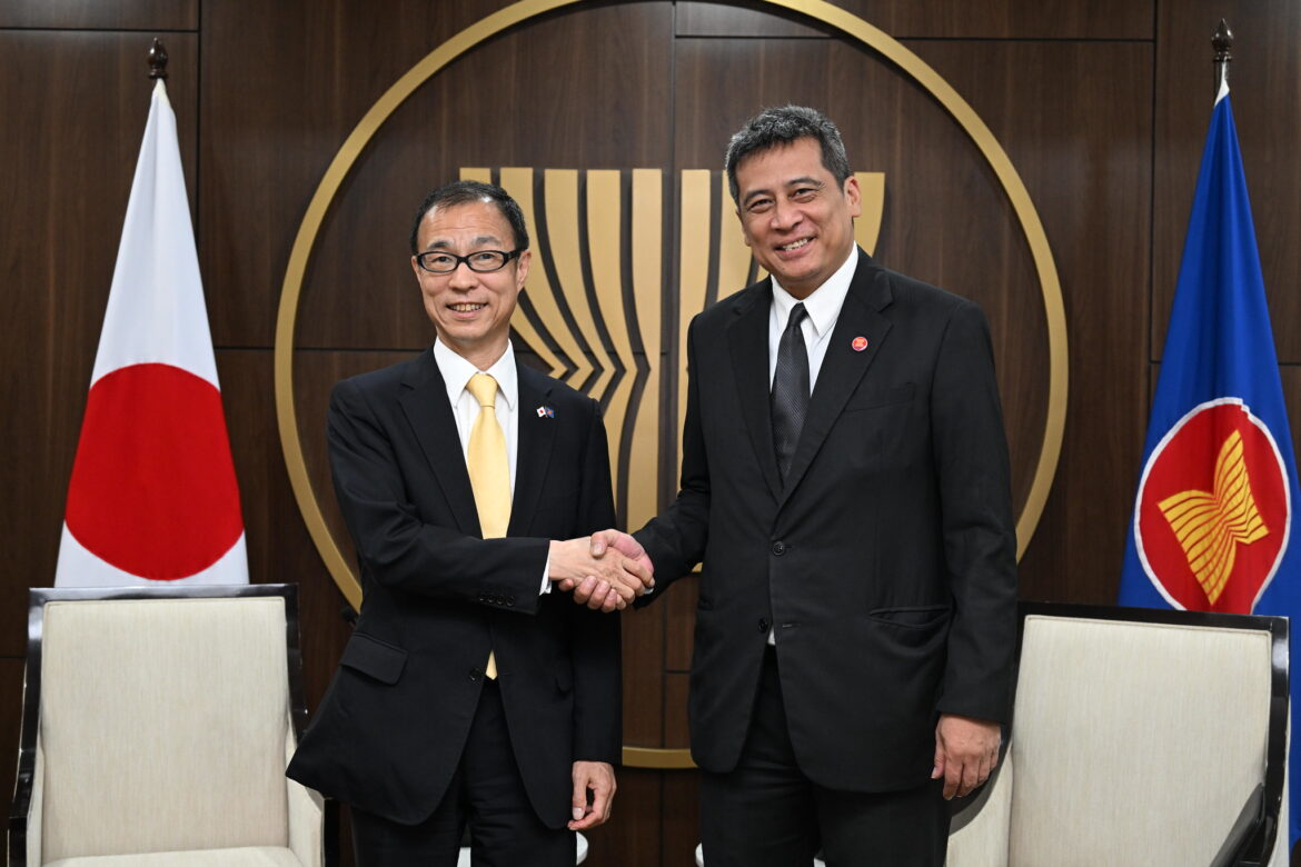 Deputy Secretary-General for ASEAN Community and Corporate Affairs meets Ambassador of Japan to ASEAN Deputy Secretary-General for ASEAN Community and Corporate Affairs meets Ambassador of Japan to ASEAN