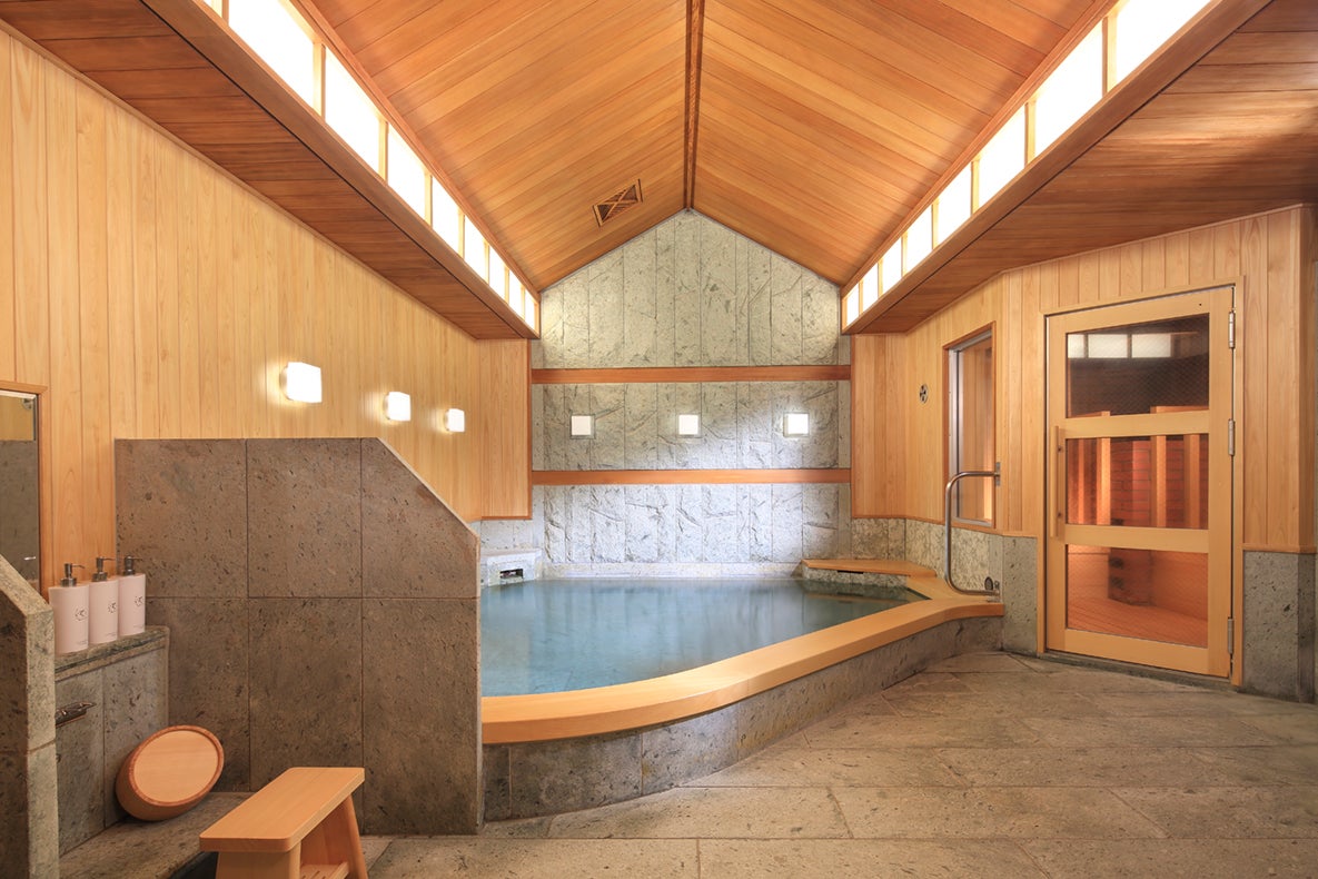 The indoor onsen