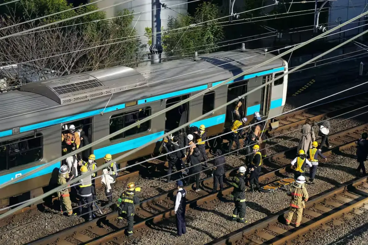 JR East Yamanote Line B53JSO2U3VMORG47VZ4E2REONM