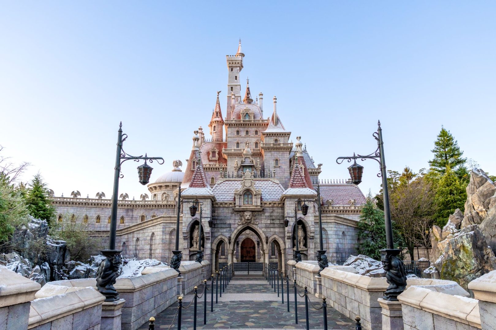 Snowfall at Tokyo Disney Resort