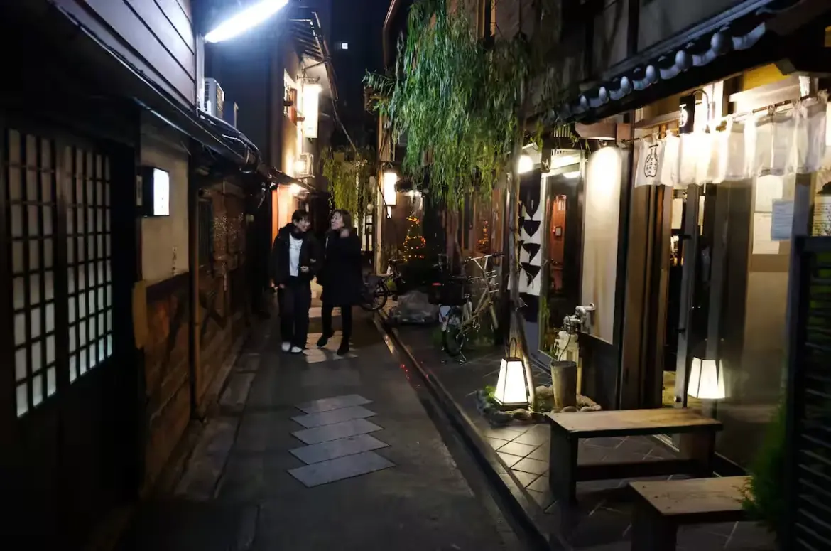 hidden wonders Kyoto izakaya