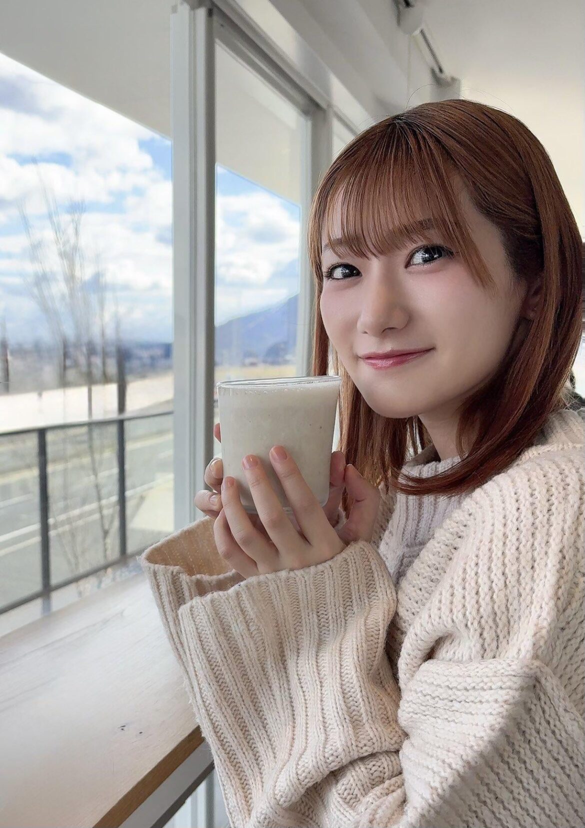 Okasaki Miho, Photographed by Her Best Friend