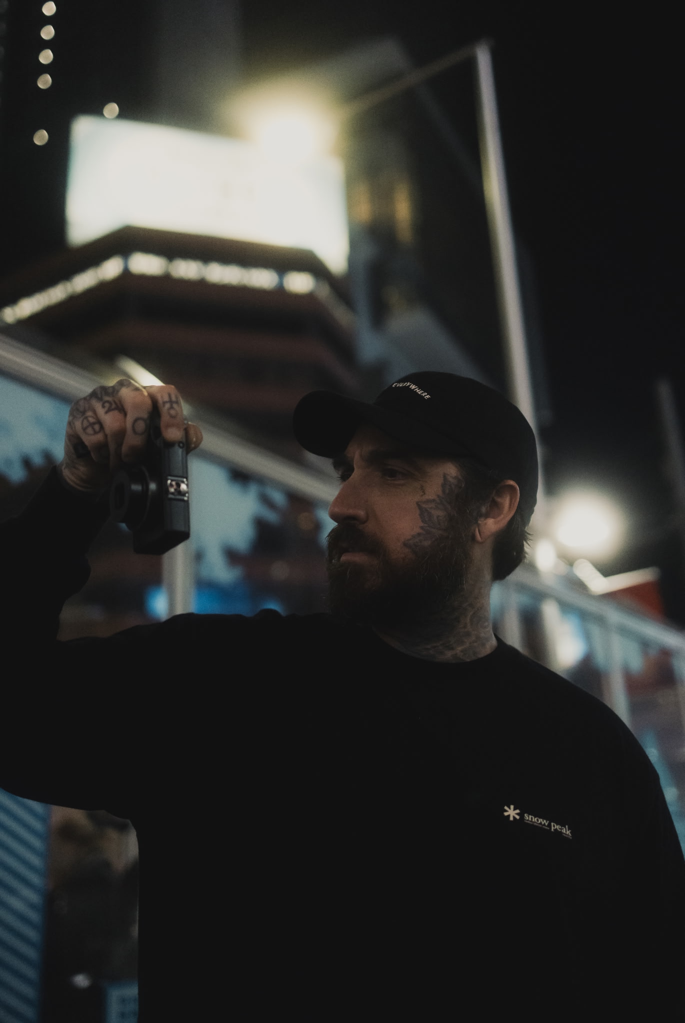 Dillon Forte @ Three Tides Tattoo Tokyo, photo by Diego Gamez