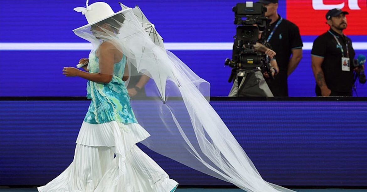 Naomi Osaka makes grand entrance at Australian Open with jellyfish-inspired outfit – KIRO 7 News Seattle