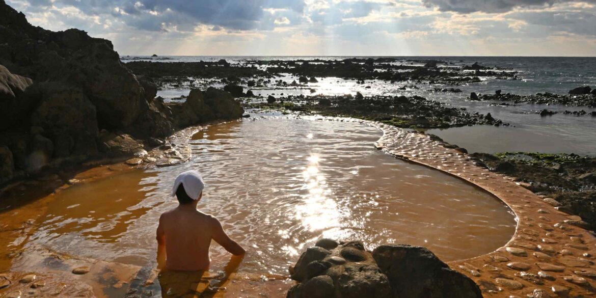 The 10 best Japanese infinity 'onsen' to warm your body and soul