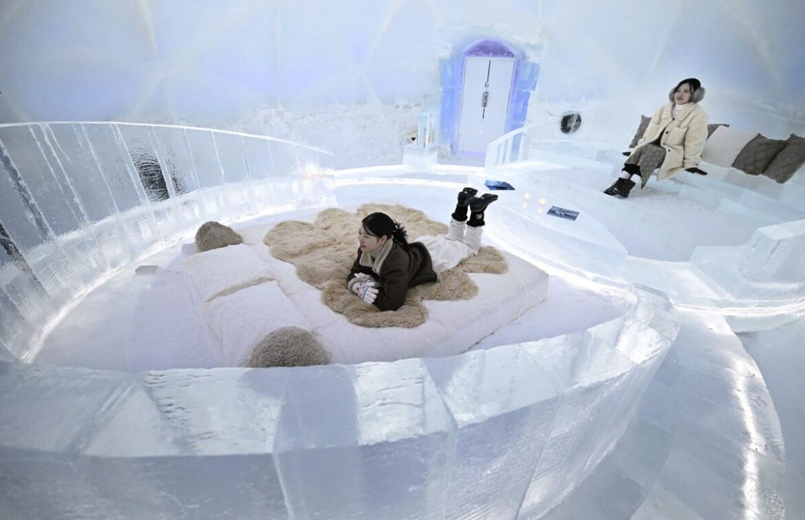 Ice hotel, chapel in Hokkaido’s Tomamu resort area open for season Ice hotel, chapel in Hokkaido's Tomamu resort area open for season